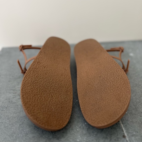 Zara Brown Strappy Sandals - Picture 3 of 5